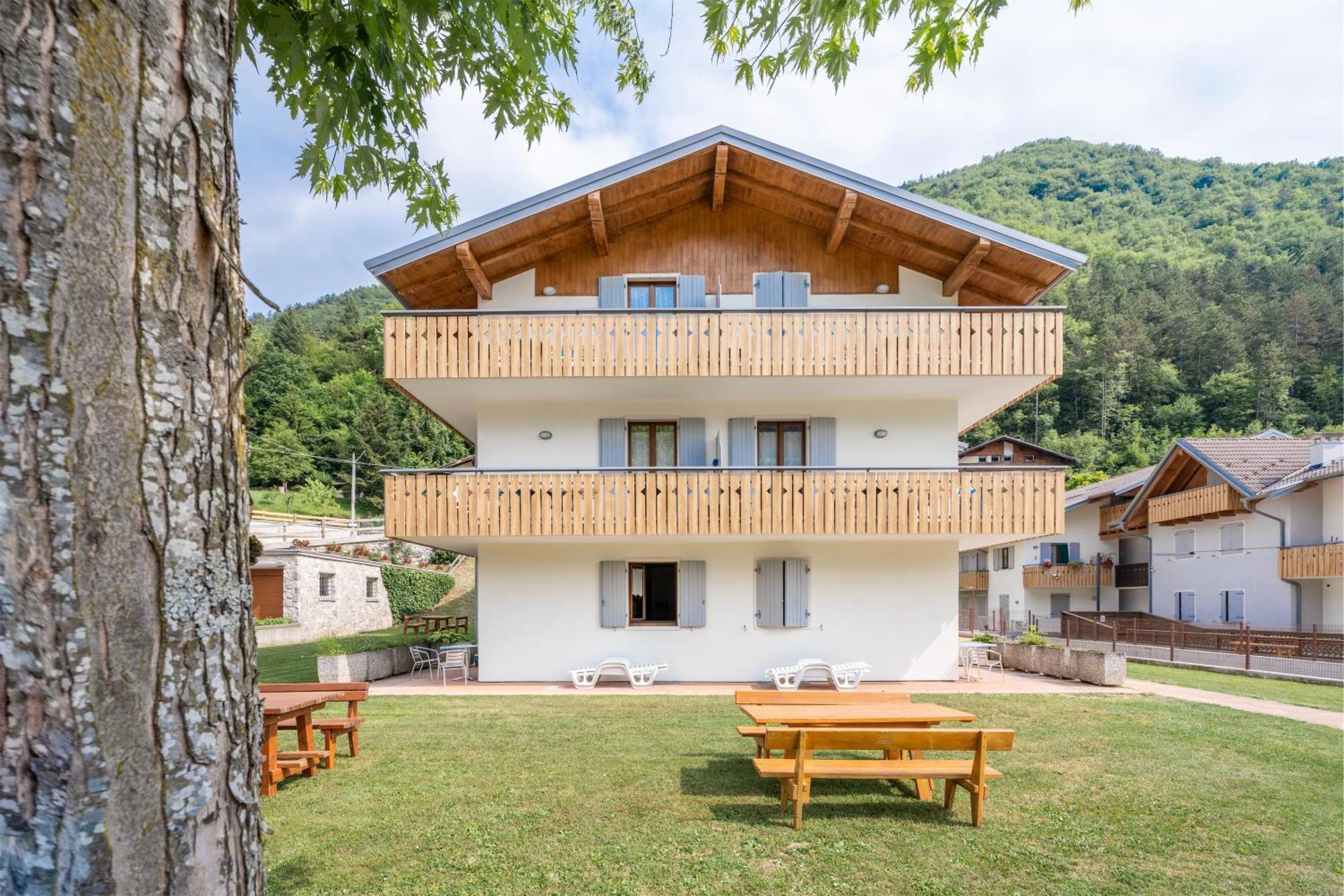 Residence Alessio Bezzecca Eksteriør billede